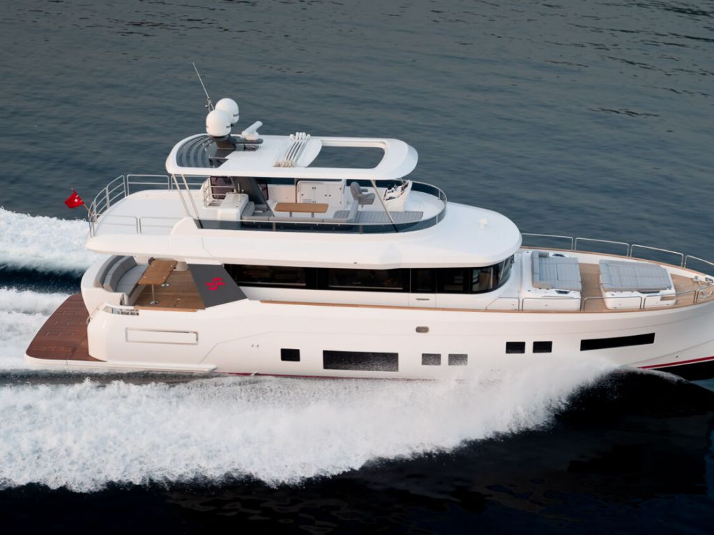 Sirena Yachts 64